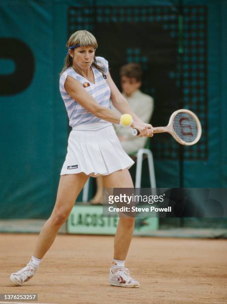 Chris Evert Lloyd from the United States plays a doublehanded backhand return against compatriot Andrea Jager during their Women's Singles Semi-Final...
