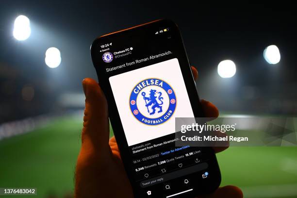 Detailed view of a mobile phone which displays a club statement from Roman Abramovich prior to the Emirates FA Cup Fifth Round match between Luton...