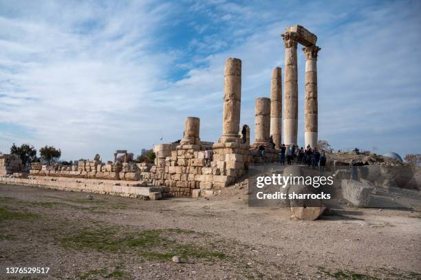 herkulestempel, zitadelle von amman, jordanien - amman stock-fotos und bilder