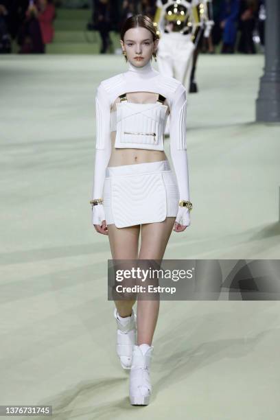 Model walks the runway during the Balmain Womenswear Fall/Winter 2022-2023 show at Carreaux Du Temple as part of Paris Fashion Week on March 2, 2022...