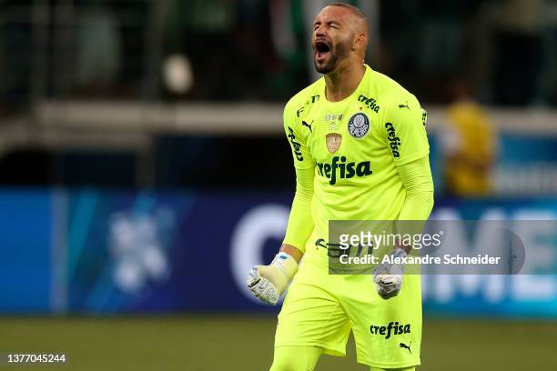 Goalkeeper Weverton of Palmeiras celebrates after defeating Athletico Paranaense by 1-0in during the final second leg match between Palmeiras and...