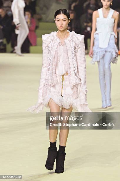 Model walks the runway during the Balmain Womenswear Fall/Winter 2022-2023 show at Carreaux Du Temple as part of Paris Fashion Week on March 02, 2022...