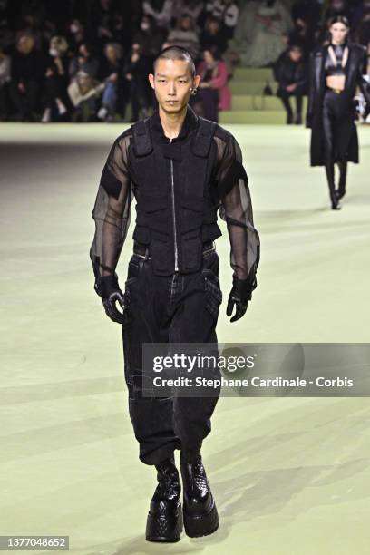 Model walks the runway during the Balmain Womenswear Fall/Winter 2022-2023 show at Carreaux Du Temple as part of Paris Fashion Week on March 02, 2022...