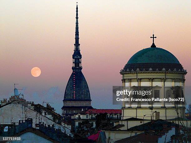 mole antoneliana - mole antonelliana stock-fotos und bilder