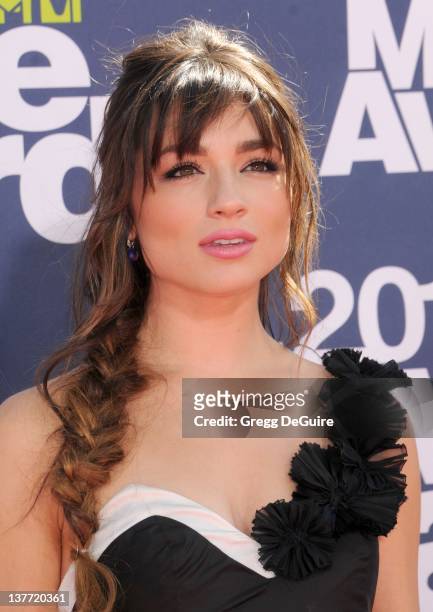 Actress Crystal Reed of "Teen Wolf" arrives at the 2011 MTV Movie Awards at the Gibson Amphitheatre on June 5, 2011 in Universal City, California.