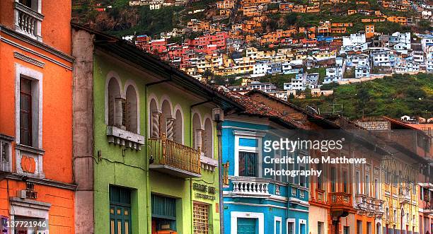 houses of quito - ecuador stock-fotos und bilder