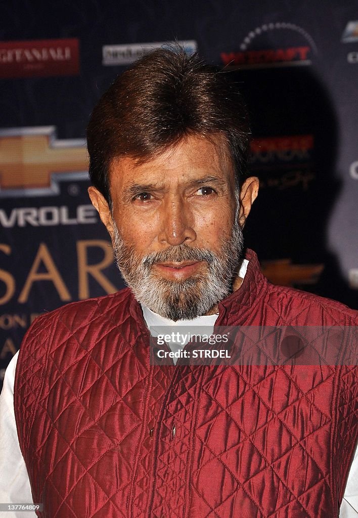 Indian Bollywood actor Rajesh Khanna poses as he arrives for the