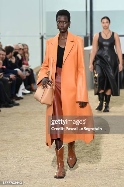 Model walks the runway during the Chloe Womenswear Fall/Winter 2022-2023 show as part of Paris Fashion Week on March 03, 2022 in Paris, France.
