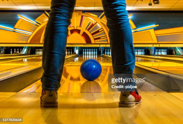 bowling - retro bowling alley stock pictures, royalty-free photos & images