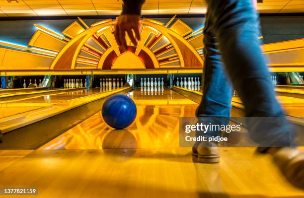 bowling - retro bowling alley stock pictures, royalty-free photos & images