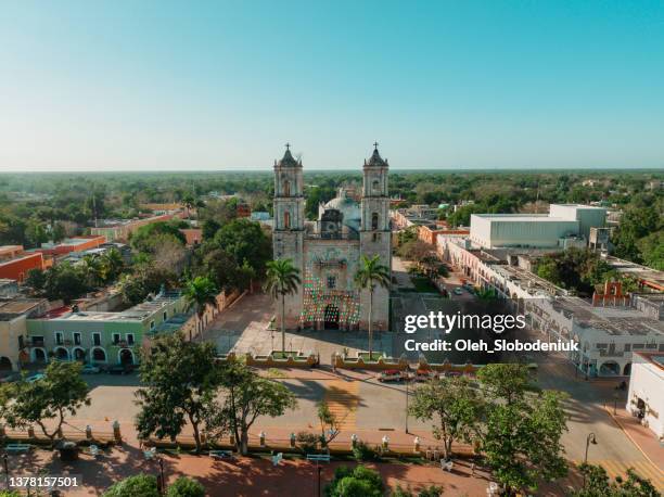 aerial view of valladolid town, mexico - yucatán schiereiland stockfoto's en -beelden