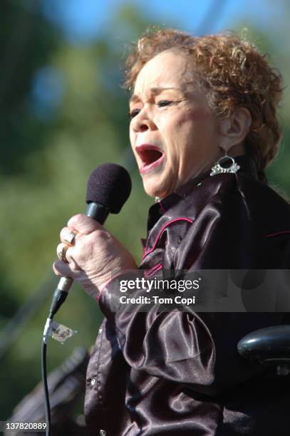 And B singer Etta James performs at the Russian River jazz Festival on September 10, 2006 in Guerneville, California.