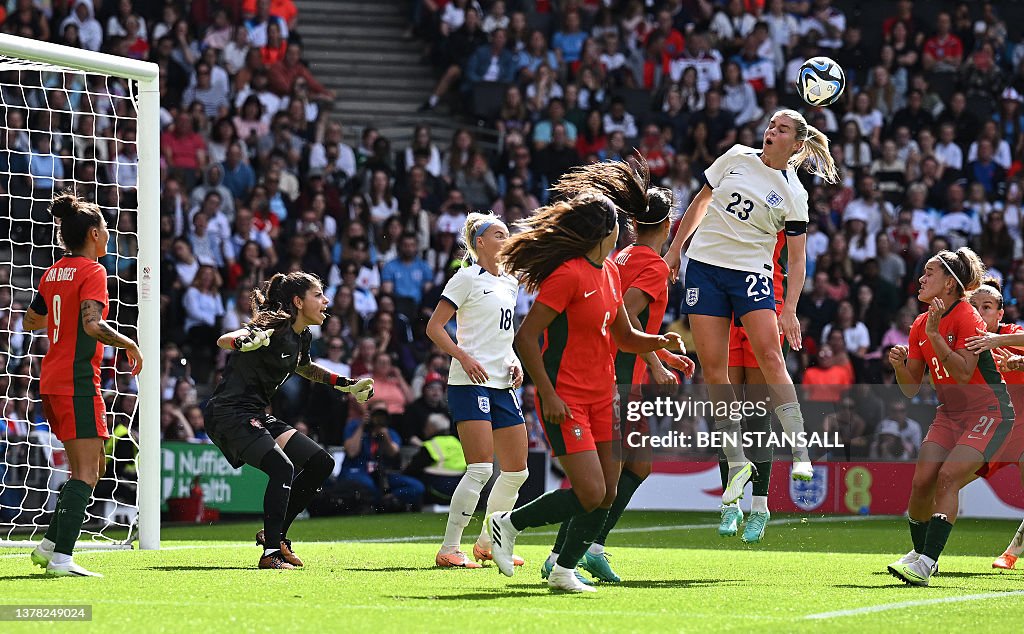 FBL-ENG-POR-WOMEN-FRIENDLY