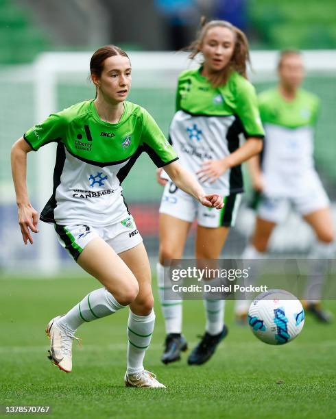 Mikayla Vidmar of Canberra United runs with the ball during the round 14 A-League Women's match between Melbourne Victory and Canberra United at AAMI...