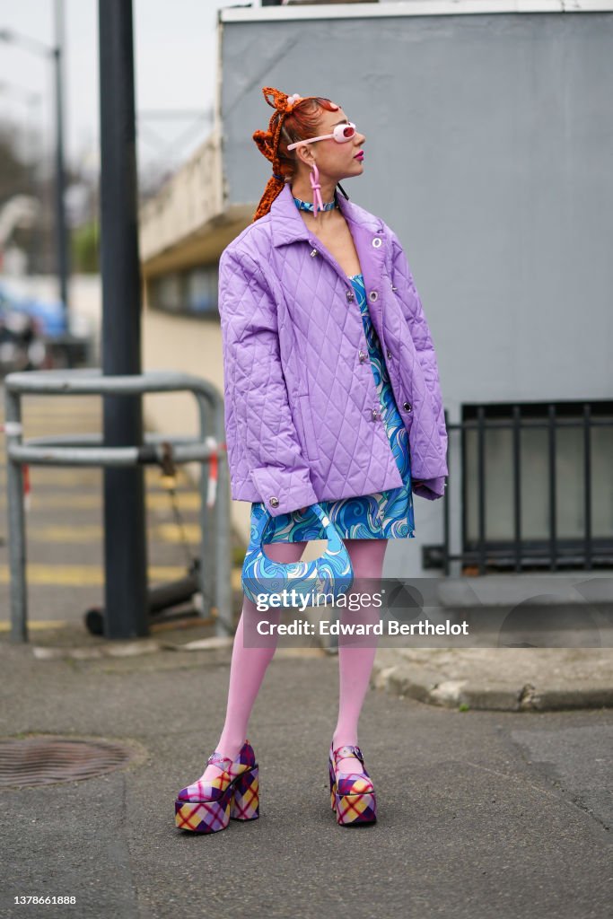 Street Style : Day Four - Paris Fashion Week - Womenswear F/W 2022-2023