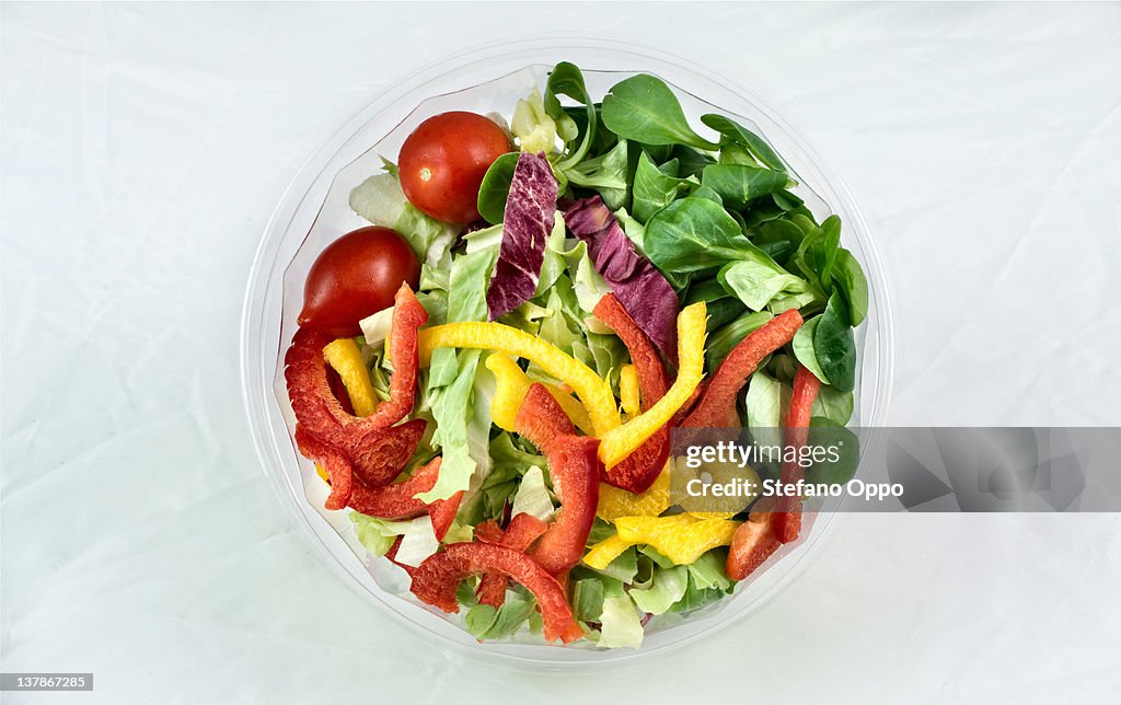 Mix salad with sweet pepper