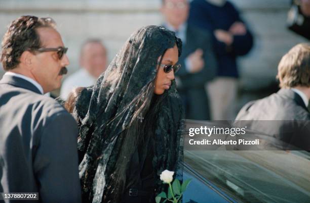 Model Naomi Campbell attends the final tribute to Italian fashion designer Gianni Versace at the Duomo di Milano. | Location: Milan, Italy.