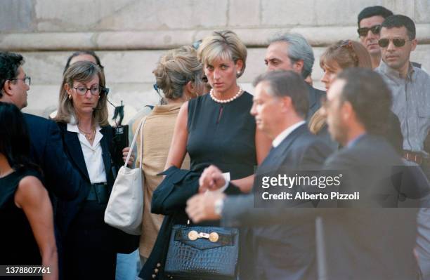 Lady Diana, Princess of Wales, attends the last tribute to Italian fashion designer Gianni Versace at Milan Cathedral . | Location: Milan Italy.