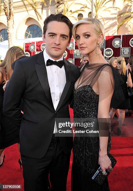 Actors Vincent Piazza and Ashlee Simpson arrive at The 18th Annual Screen Actors Guild Awards broadcasted on TNT/TBS at The Shrine Auditorium on...