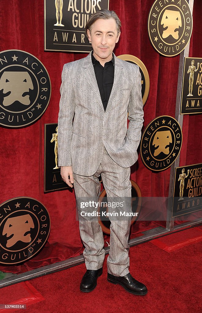 Alan Weekly Actor Alan Cumming arrives at The 18th Annual Screen Actors Guild Awards ...