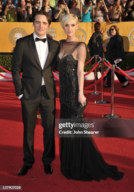 Actors Ashlee Simpson and Vincent Piazza arrive at The 18th Annual Screen Actors Guild Awards broadcast on TNT/TBS at The Shrine Auditorium on...