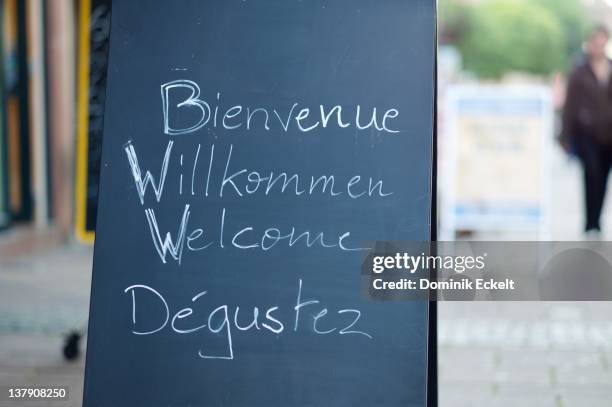 Welcome Sign Local 1,920 Welcome To Town Sign Stock Photos, High-Res Pictures, and Images ...