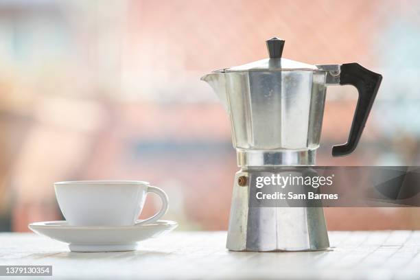 coffee - stovetop espresso maker stock pictures, royalty-free photos & images