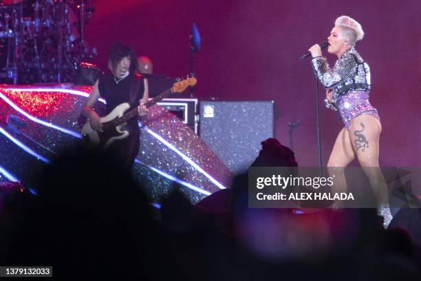 Pink Performance Recently Pink In Concert Photos and Premium High Res Pictures - Getty Images