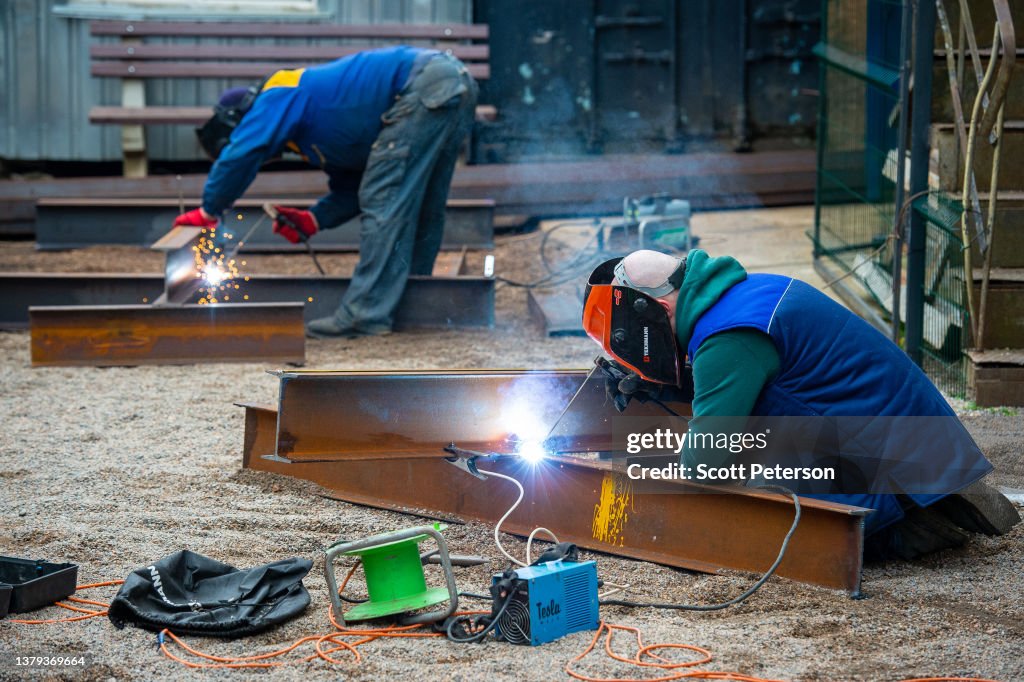 Ukrainians In Odessa Weld Hedgehog Tank Traps In Anticipation Of Russian Assault