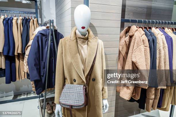 1,292 Max Mara Store Stock Photos, High-Res Pictures, and Images
