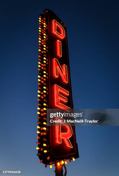 neon diner - illuminated sign stock pictures, royalty-free photos & images