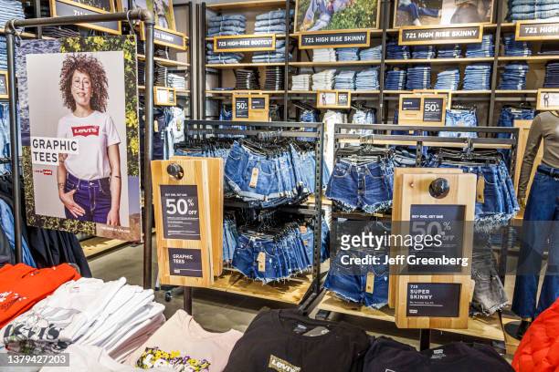 1,892 Levis Store Photos and Premium High Res Pictures - Getty Images