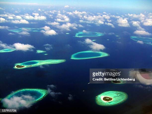 maldives islands - malediven stock-fotos und bilder