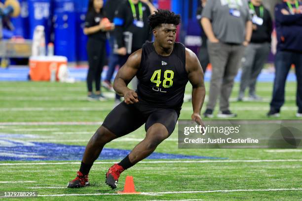 Tyler Smith #OL48 of Tulsa runs a drill during the NFL Combine at Lucas Oil Stadium on March 04, 2022 in Indianapolis, Indiana.