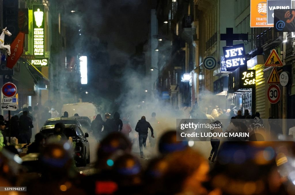 TOPSHOT-FRANCE-CRIME-POLICE-DEMO
