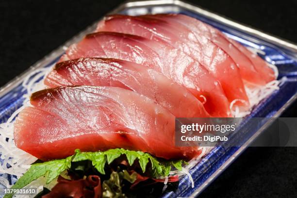 natural yellowtail from nagasaki, sashimi - daikon stock pictures, royalty-free photos & images