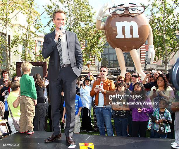 Ms Neil 48 Neil Patrick Harris Unveils The Sixth M Ms Character Ms Brown At The ...