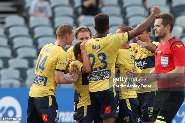 Nicolai Muller of the Mariners celebrates his goal during the round A-League Men's match between Central Coast Mariners and Brisbane Roar at Central...