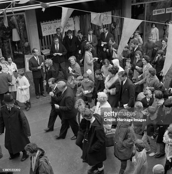 Yate Shopping Centre, Yate, South Gloucestershire, . A crowd walking along a precinct at Yate Shopping Centre for its official opening, showing...