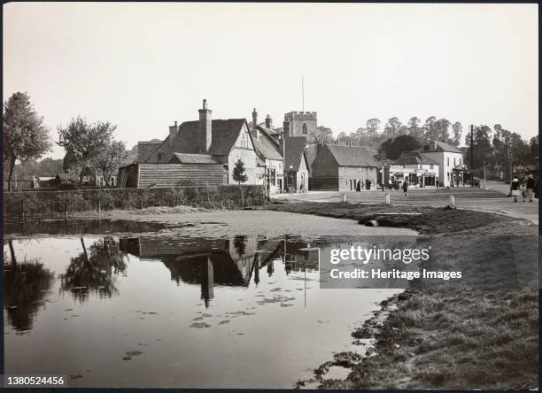 The Green, Chalfont St Giles, Chiltern, Buckinghamshire, 1925-1935. A view looking across the village pond towards buildings on The Green and St...