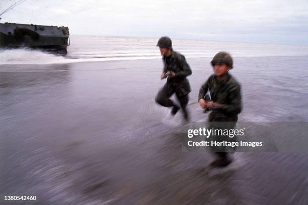 Troops landing, Falklands War, 1982. Artist Luis Rosendo. (Photo by Luis Rosendo/Heritage Images via Getty Images