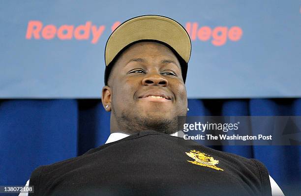 Eddie Goldman will be attending Florida State University in the fall of 2012. Today he signed his letter of intent as part of Friendship's National...