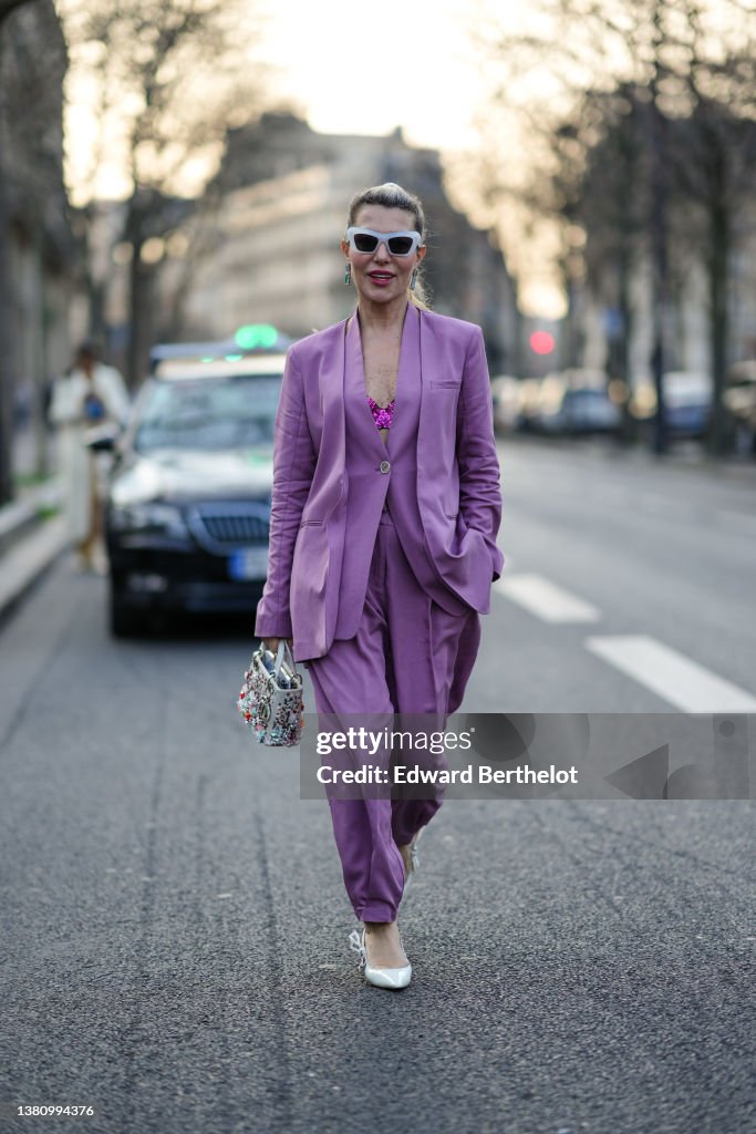 Street Style : Day Six - Paris Fashion Week - Womenswear F/W 2022-2023
