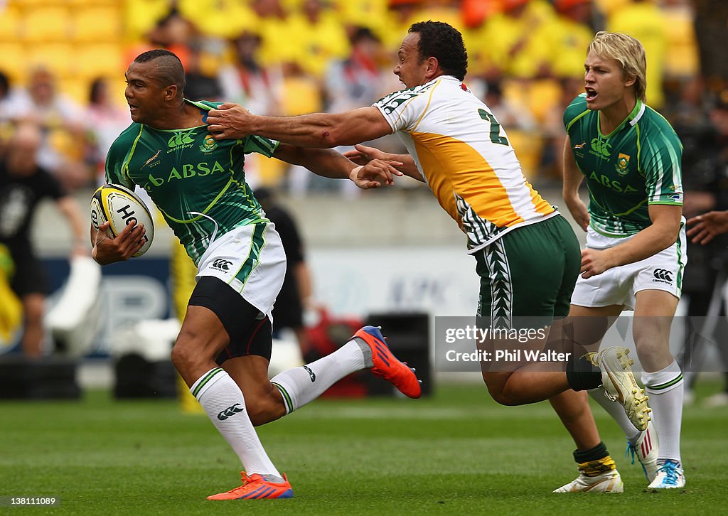 IRB Sevens - Wellington: Day 1