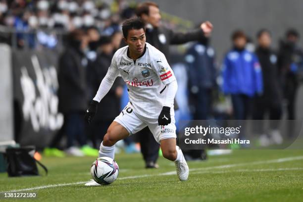 Chanathip of Kawasaki Frontale in action during the J.LEAGUE Meiji Yasuda J1 3rd Sec. Match between Gamba Osaka and Kawasaki Frontale at Panasonic...