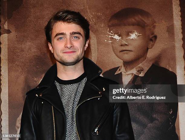 Daniel Radcliffe Woman In Black Fotograf as E Im genes De Stock Getty daniel-radcliffe-woman-in-black-fotograf-as-e-im-genes-de-stock-getty