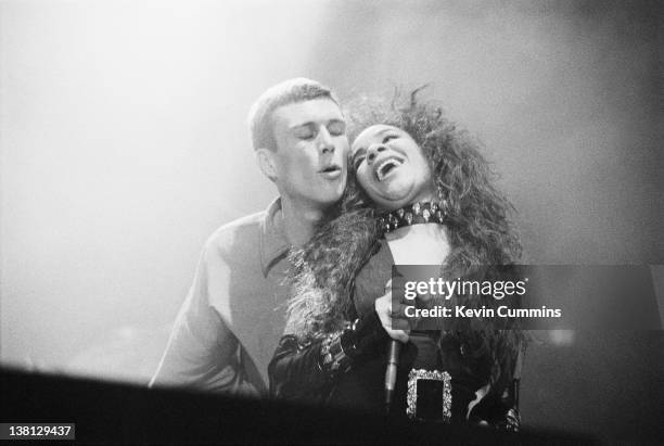 Bez Singer 146 Bez (Dancer) Stock Photos, High-Res Pictures, and Images - Getty Images