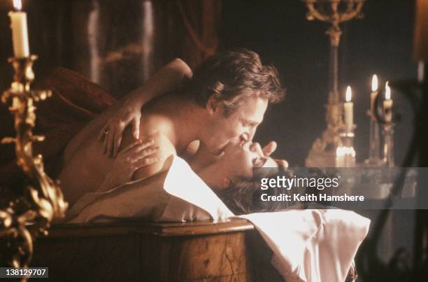 Actress Laura San Giacomo and actor Liam Neeson star in the thriller 'Under Suspicion', 1991.