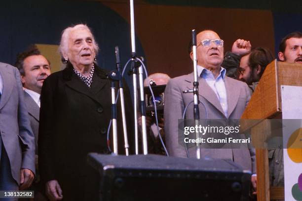 Party in the 'Casa de Campo'. Dolores Ibarruri 'La Pasionaria' and Santiago Carrillo, in a festival of the Spanish Communist Party Madrid, Spain.