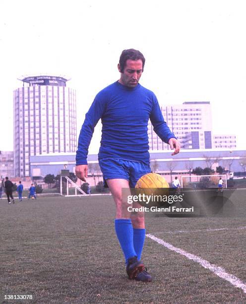 The Spanish soccer player of 'Real Madrid' Francisco Gento training at the stadium 'Santiago Bernabeu' Madrid.